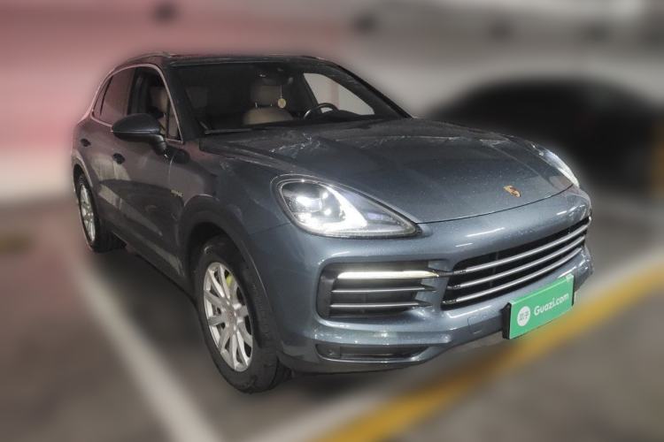 Used Porsche Cayenne E-Hybrid 2019 Cayenne E-Hybrid 2.0T Front Right 45 Deg