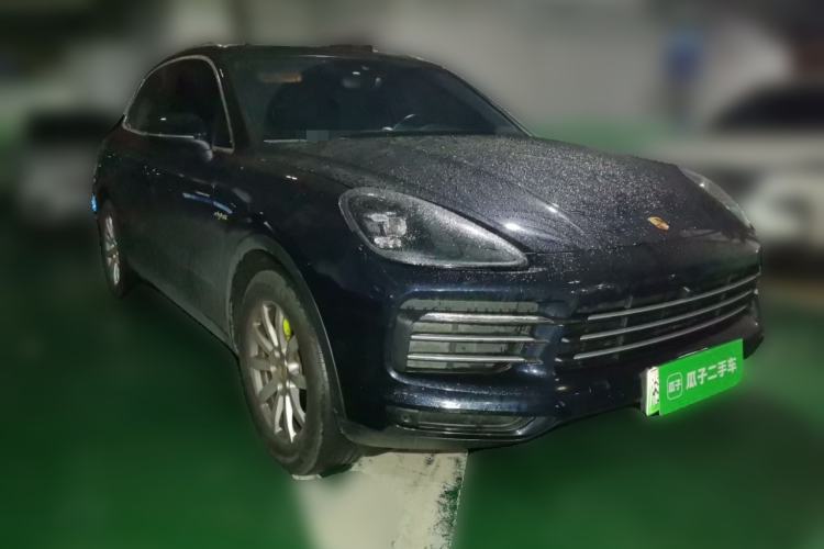 Used Porsche Cayenne E-Hybrid 2019 Cayenne E-Hybrid 2.0T Front Right 45 Deg