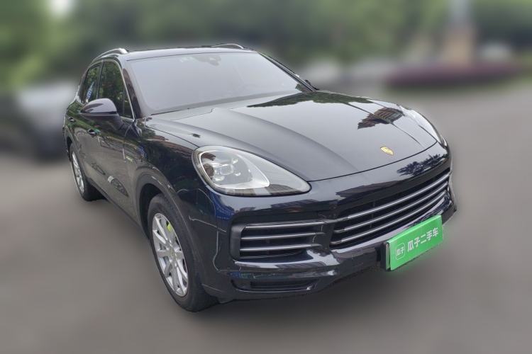 Used Porsche Cayenne E-Hybrid 2019 Cayenne E-Hybrid 2.0T Front Right 45 Deg