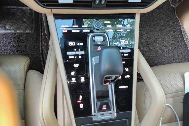 Used Porsche Cayenne E-Hybrid 2019 Cayenne E-Hybrid 2.0T Gear Lever