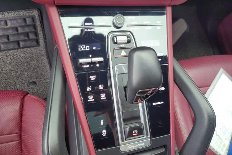 Used Porsche Cayenne E-Hybrid 2019 Cayenne E-Hybrid 2.0T Gear Lever