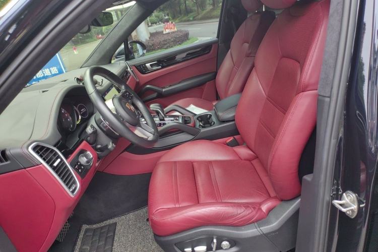 Used Porsche Cayenne E-Hybrid 2019 Cayenne E-Hybrid 2.0T Left Front Seat