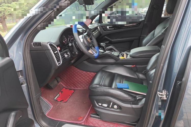 Used Porsche Cayenne E-Hybrid 2019 Cayenne E-Hybrid 2.0T Left Front Seat
