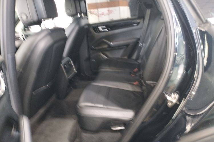 Used Porsche Cayenne E-Hybrid 2019 Cayenne E-Hybrid 2.0T Left Rear Seat