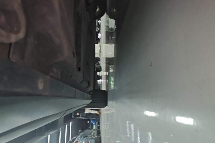 Used Porsche Cayenne E-Hybrid 2019 Cayenne E-Hybrid 2.0T Left Side Sill