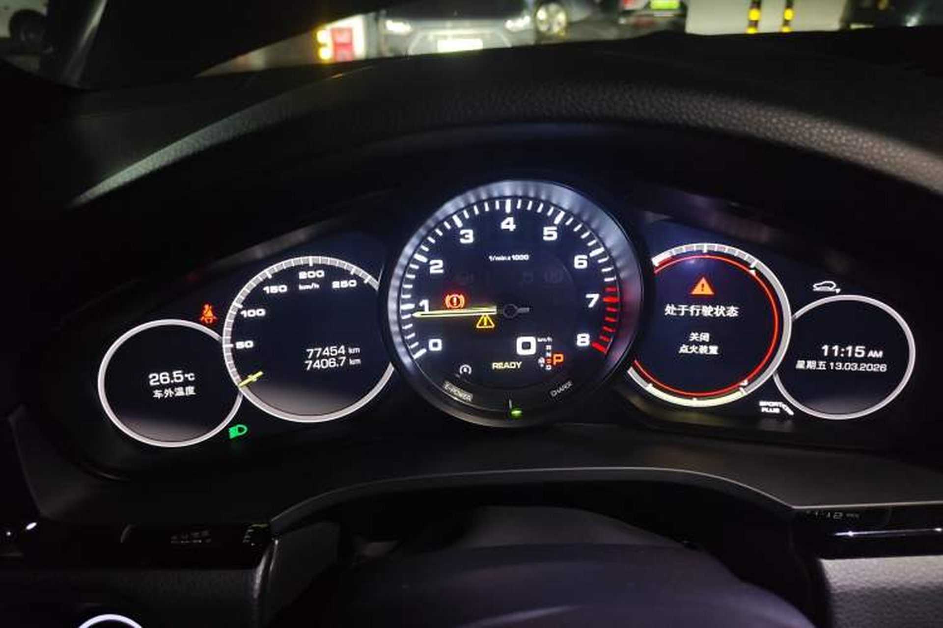 Used Porsche Cayenne E-Hybrid 2019 Cayenne E-Hybrid 2.0T Odometer Close Up
