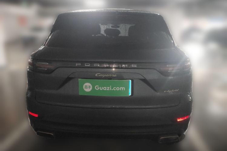 Used Porsche Cayenne E-Hybrid 2019 Cayenne E-Hybrid 2.0T Rear