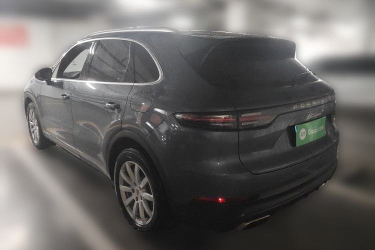 Used Porsche Cayenne E-Hybrid 2019 Cayenne E-Hybrid 2.0T Rear Left 45 Deg