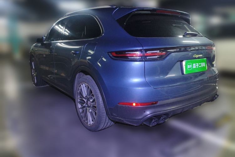Used Porsche Cayenne E-Hybrid 2019 Cayenne E-Hybrid 2.0T Rear Left 45 Deg