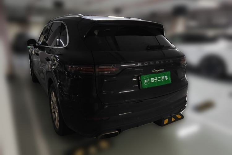 Used Porsche Cayenne E-Hybrid 2019 Cayenne E-Hybrid 2.0T Rear Left 45 Deg