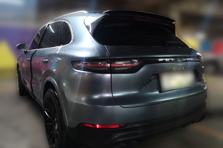 Used Porsche Cayenne E-Hybrid 2019 Cayenne E-Hybrid 2.0T Rear Left 45 Deg