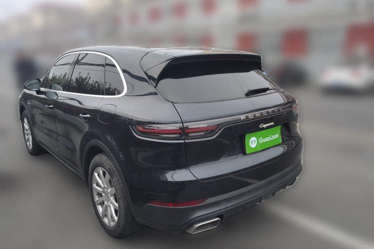 Used Porsche Cayenne E-Hybrid 2019 Cayenne E-Hybrid 2.0T Rear Left 45 Deg