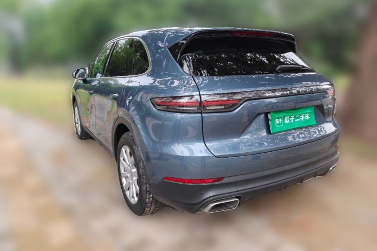 Used Porsche Cayenne E-Hybrid 2019 Cayenne E-Hybrid 2.0T Rear Left 45 Deg