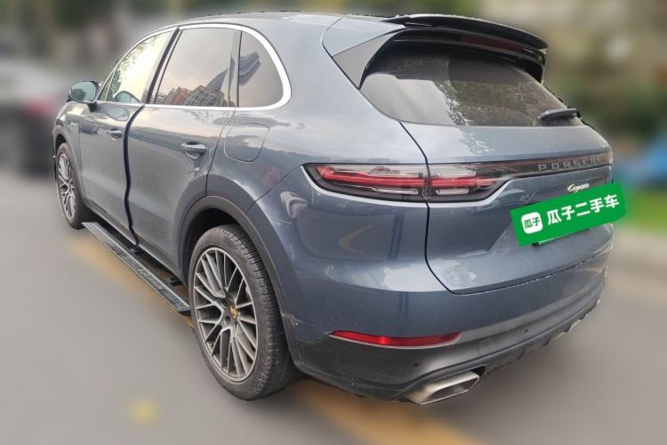 Used Porsche Cayenne E-Hybrid 2019 Cayenne E-Hybrid 2.0T Rear Left 45 Deg