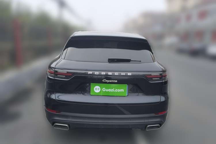 Used Porsche Cayenne E-Hybrid 2019 Cayenne E-Hybrid 2.0T Rear