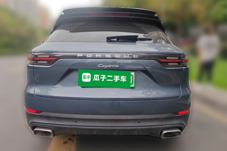 Used Porsche Cayenne E-Hybrid 2019 Cayenne E-Hybrid 2.0T Rear