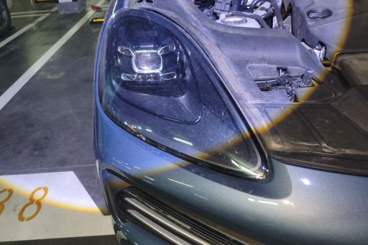 Used Porsche Cayenne E-Hybrid 2019 Cayenne E-Hybrid 2.0T Right Front Headlight
