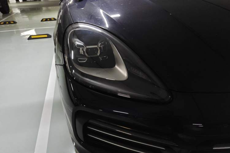 Used Porsche Cayenne E-Hybrid 2019 Cayenne E-Hybrid 2.0T Right Front Headlight
