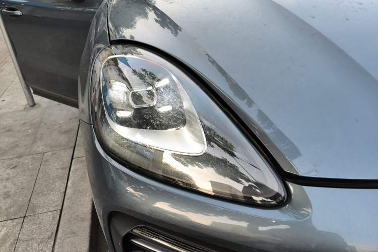 Used Porsche Cayenne E-Hybrid 2019 Cayenne E-Hybrid 2.0T Right Front Headlight