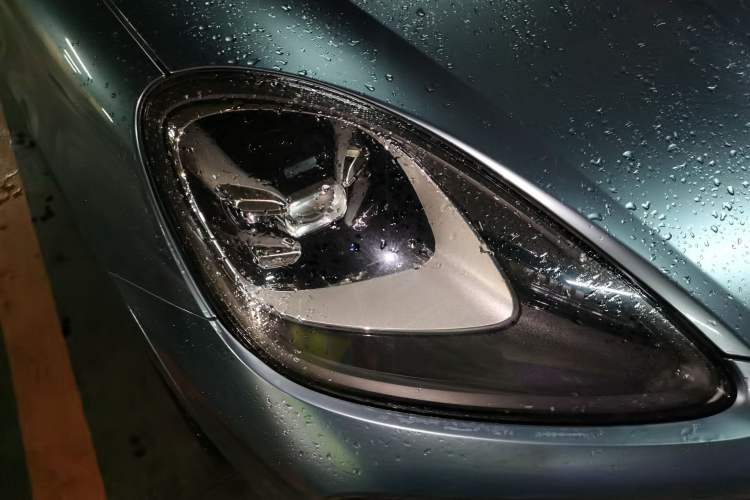 Used Porsche Cayenne E-Hybrid 2019 Cayenne E-Hybrid 2.0T Right Front Headlight
