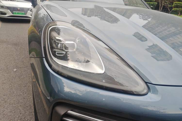 Used Porsche Cayenne E-Hybrid 2019 Cayenne E-Hybrid 2.0T Right Front Headlight