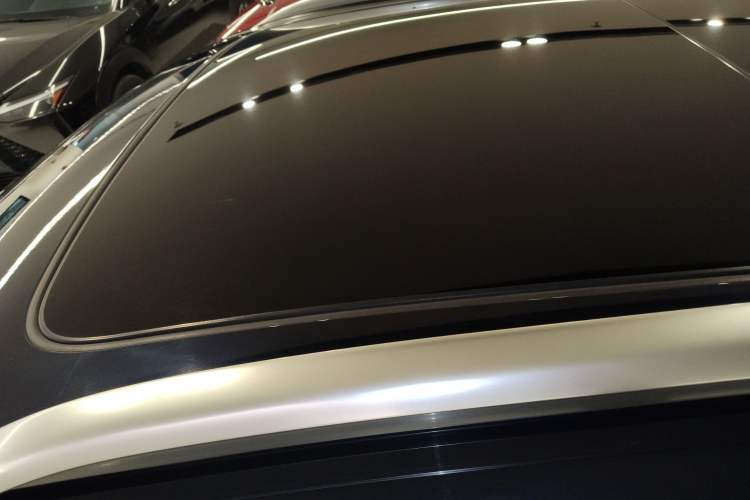 Used Porsche Cayenne E-Hybrid 2019 Cayenne E-Hybrid 2.0T Roof