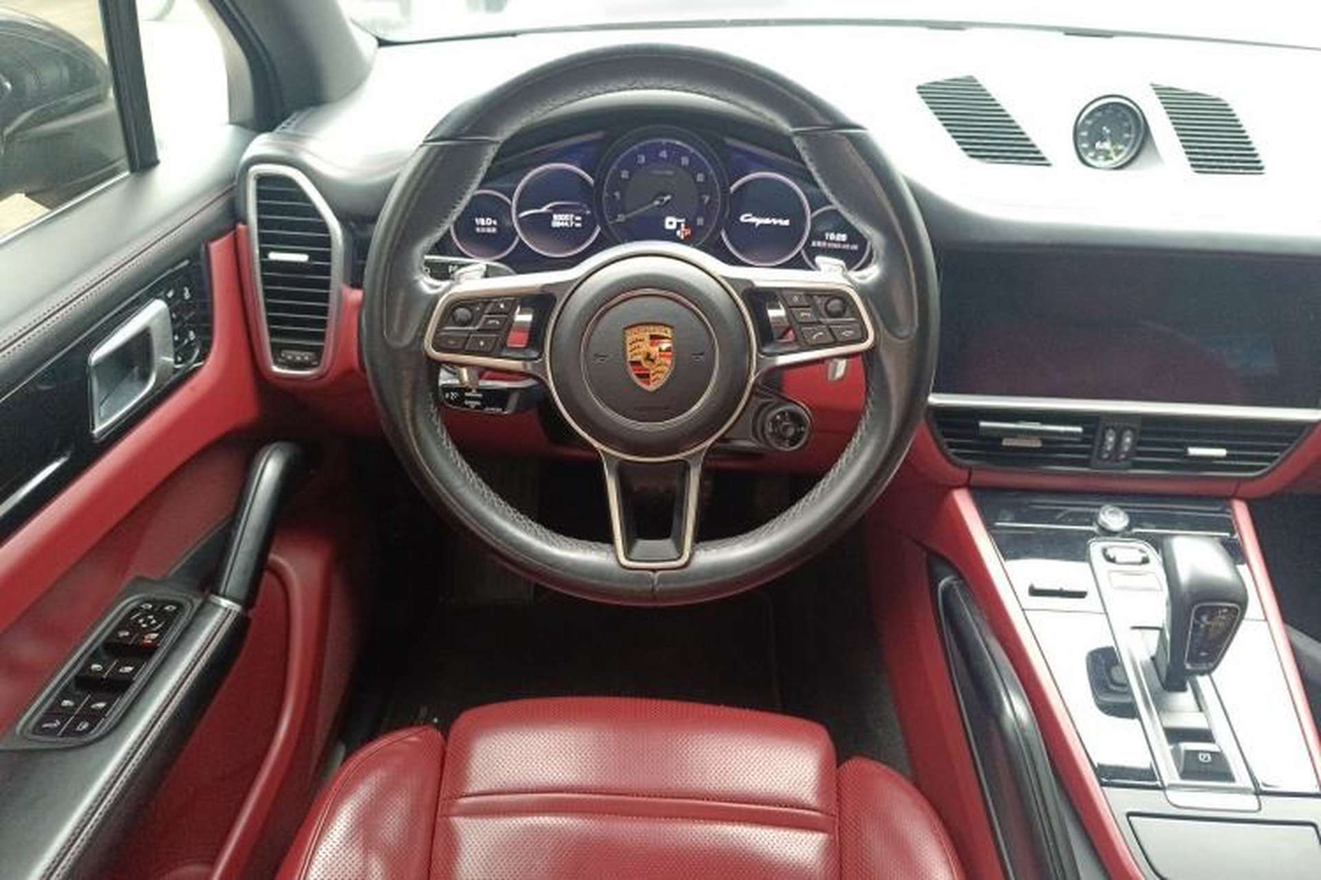 Used Porsche Cayenne E-Hybrid 2019 Cayenne E-Hybrid 2.0T Steering Wheel