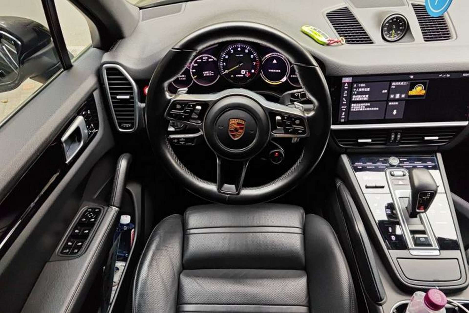Used Porsche Cayenne E-Hybrid 2019 Cayenne E-Hybrid 2.0T Steering Wheel