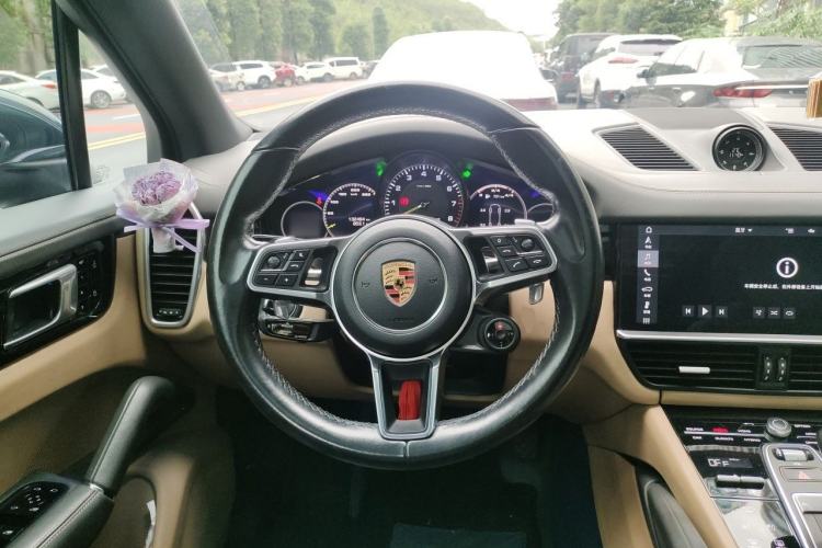 Used Porsche Cayenne E-Hybrid 2019 Cayenne E-Hybrid 2.0T Steering Wheel