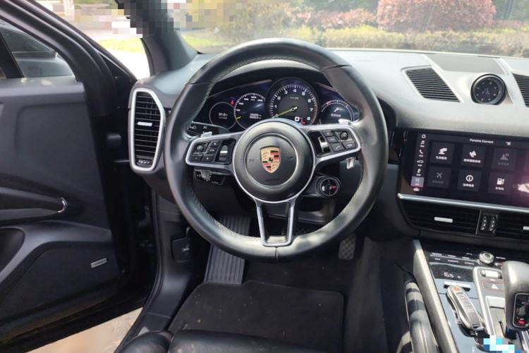 Used Porsche Cayenne E-Hybrid 2019 Cayenne E-Hybrid 2.0T Steering Wheel