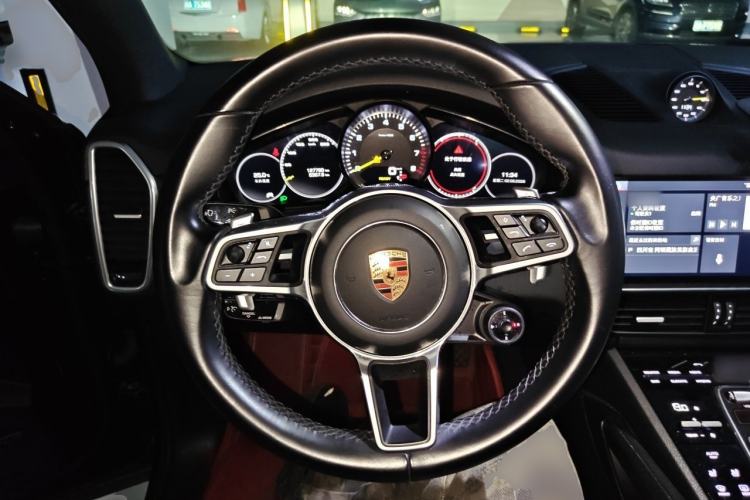 Used Porsche Cayenne E-Hybrid 2019 Cayenne E-Hybrid 2.0T Steering Wheel