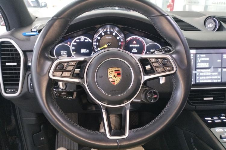 Used Porsche Cayenne E-Hybrid 2019 Cayenne E-Hybrid 2.0T Steering Wheel