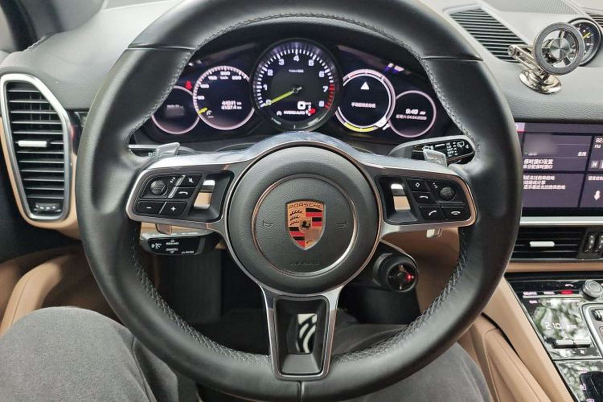 Used Porsche Cayenne E-Hybrid 2019 Cayenne E-Hybrid 2.0T Steering Wheel