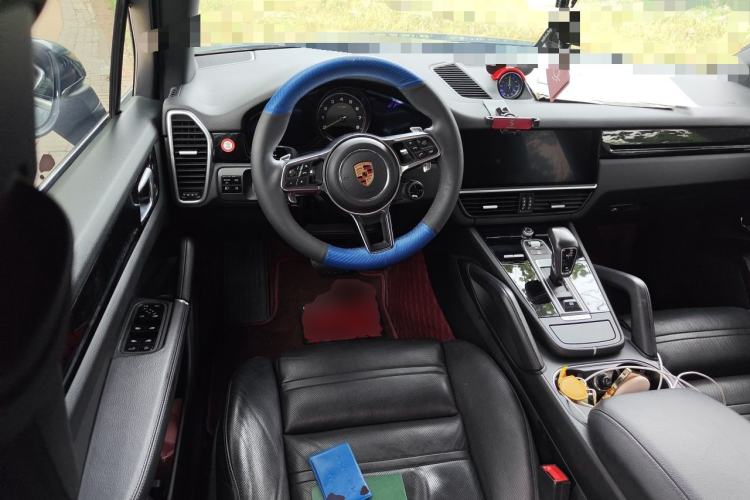 Used Porsche Cayenne E-Hybrid 2019 Cayenne E-Hybrid 2.0T Steering Wheel