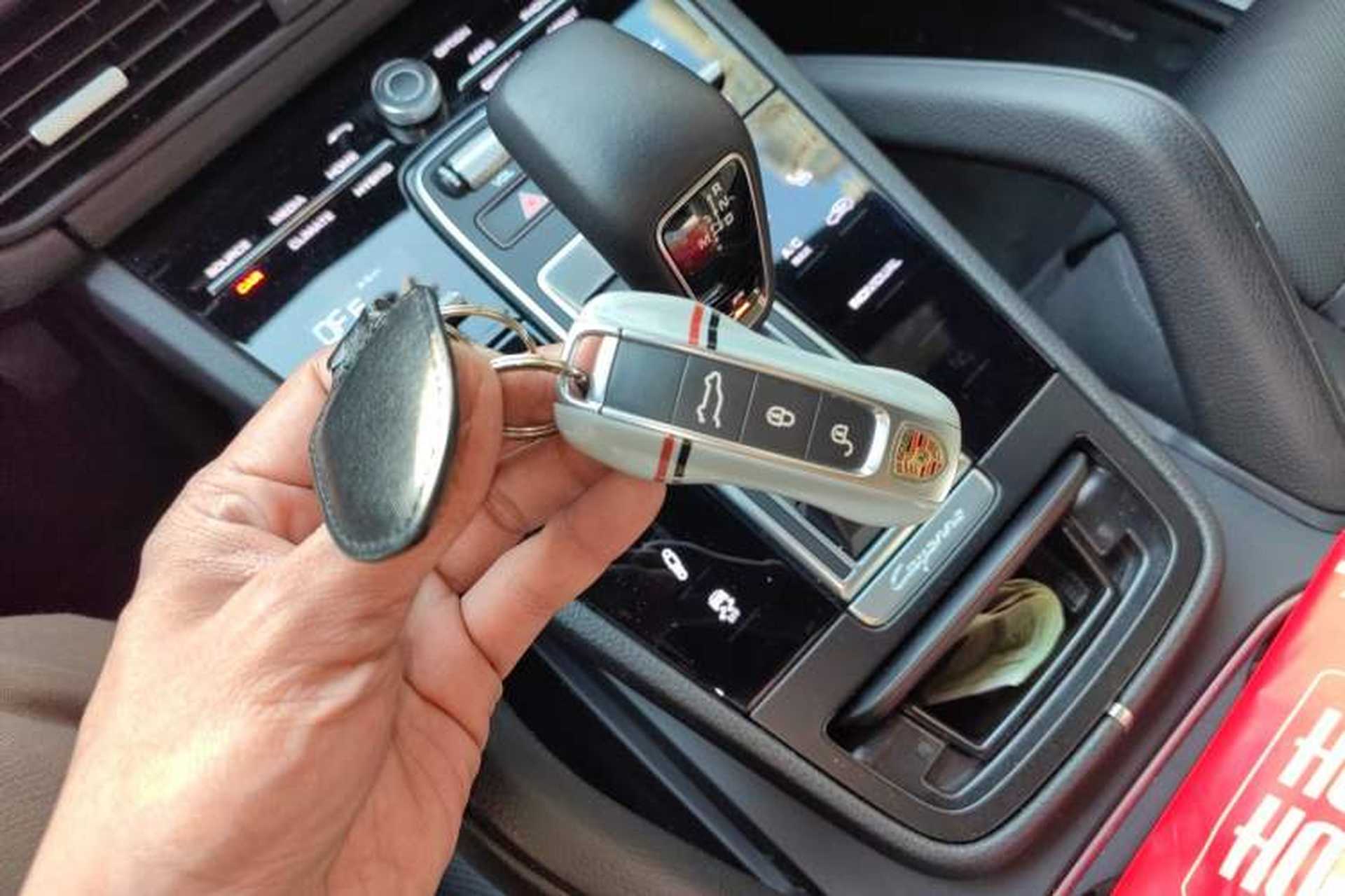 Used Porsche Cayenne E-Hybrid 2019 Cayenne E-Hybrid 2.0T Vehicle Key