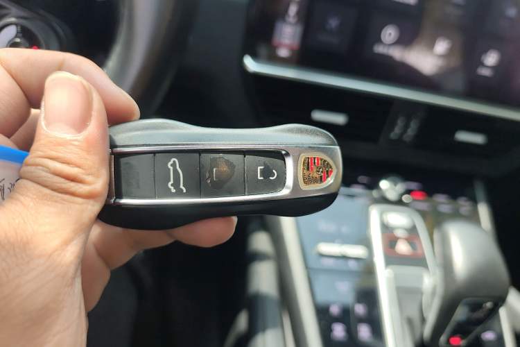 Used Porsche Cayenne E-Hybrid 2019 Cayenne E-Hybrid 2.0T Vehicle Key