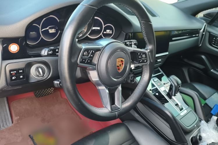 Used Porsche Cayenne E-Hybrid 2019 Cayenne E-Hybrid 2.0T Center Console
