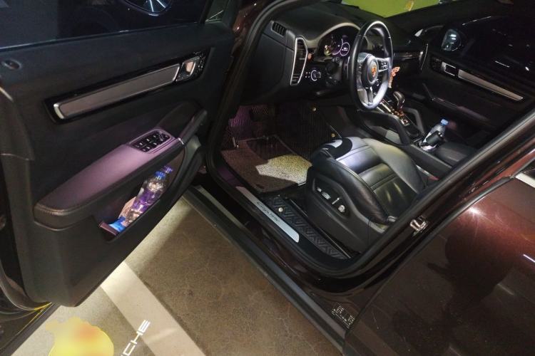 Used Porsche Cayenne E-Hybrid 2019 Cayenne E-Hybrid 2.0T Driver Seat