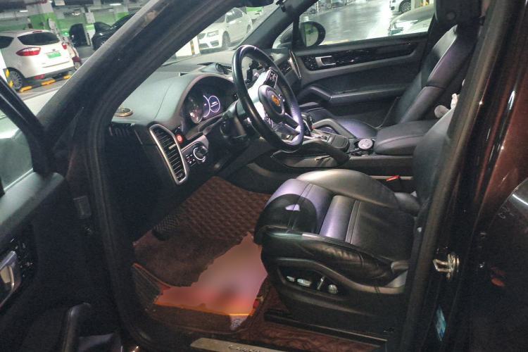 Used Porsche Cayenne E-Hybrid 2019 Cayenne E-Hybrid 2.0T Driver Seat