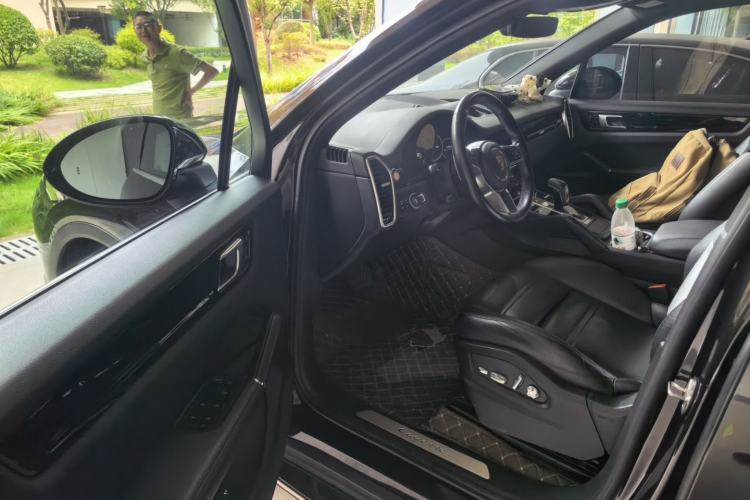 Used Porsche Cayenne E-Hybrid 2019 Cayenne E-Hybrid 2.0T Driver Seat