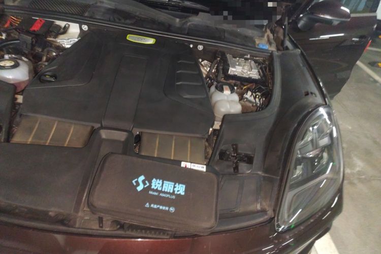 Used Porsche Cayenne E-Hybrid 2019 Cayenne E-Hybrid 2.0T Engine Bay Left