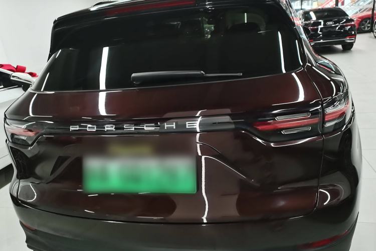 Used Porsche Cayenne E-Hybrid 2019 Cayenne E-Hybrid 2.0T Exterior 6