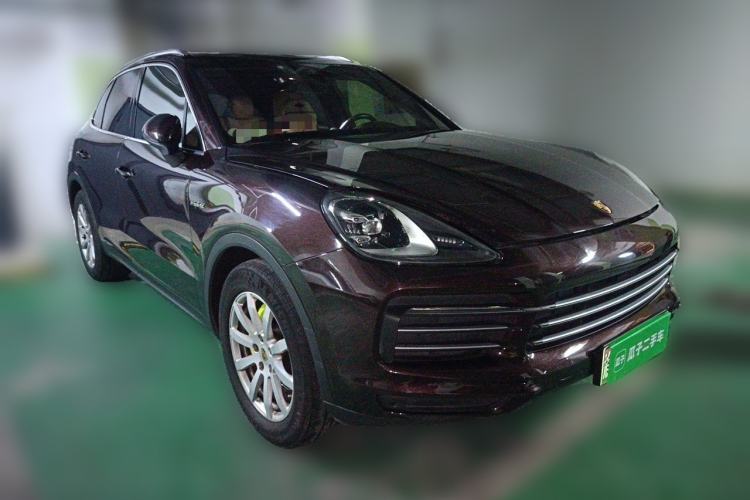 Used Porsche Cayenne E-Hybrid 2019 Cayenne E-Hybrid 2.0T Front Right 45 Deg