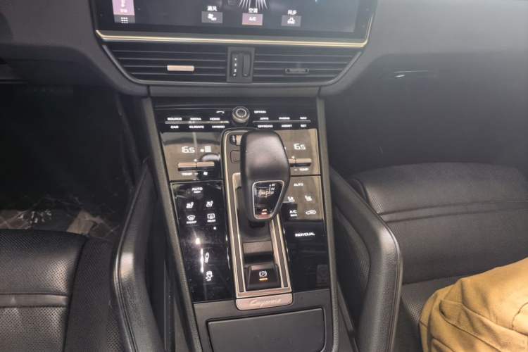 Used Porsche Cayenne E-Hybrid 2019 Cayenne E-Hybrid 2.0T Gear Lever