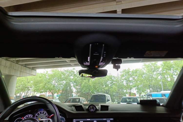 Used Porsche Cayenne E-Hybrid 2019 Cayenne E-Hybrid 2.0T Headliner