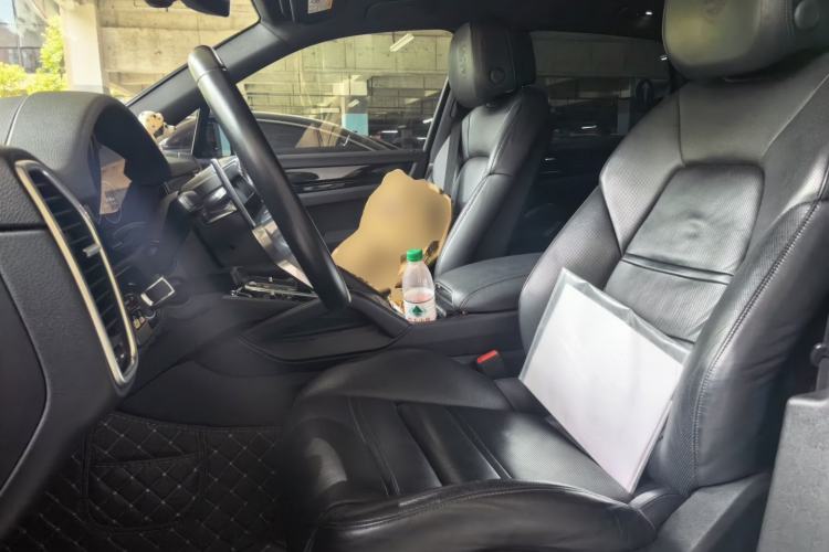 Used Porsche Cayenne E-Hybrid 2019 Cayenne E-Hybrid 2.0T Left Front Seat