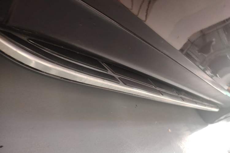 Used Porsche Cayenne E-Hybrid 2019 Cayenne E-Hybrid 2.0T Left Side Sill