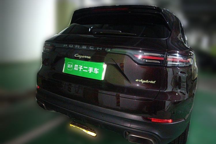 Used Porsche Cayenne E-Hybrid 2019 Cayenne E-Hybrid 2.0T Rear