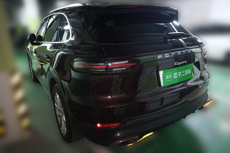 Used Porsche Cayenne E-Hybrid 2019 Cayenne E-Hybrid 2.0T Rear Left 45 Deg