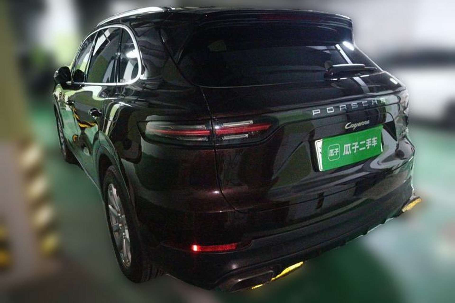 Used Porsche Cayenne E-Hybrid 2019 Cayenne E-Hybrid 2.0T Rear Left 45 Deg